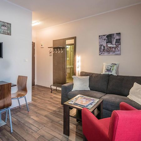 Bešeňová Apartman Mirka - Hotel Luka מראה חיצוני תמונה