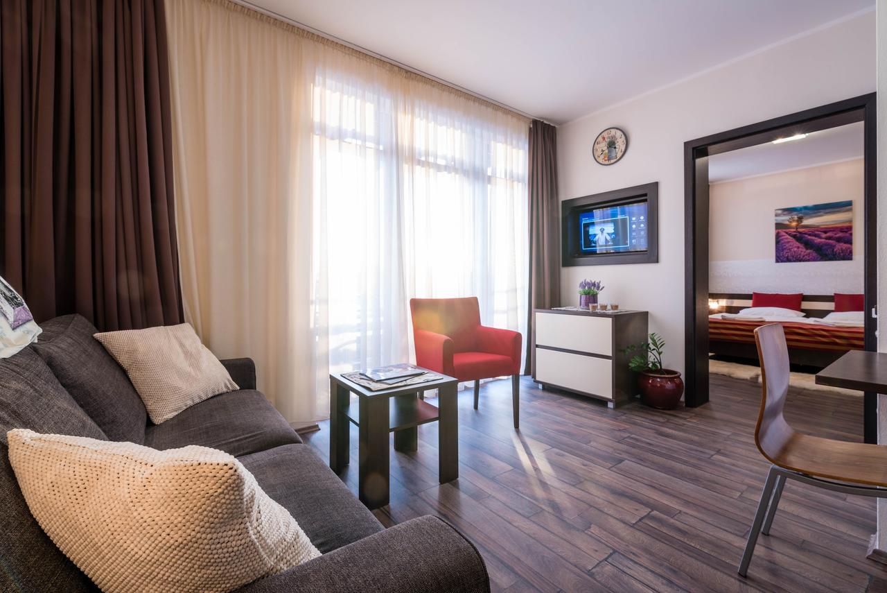 Bešeňová Apartman Mirka - Hotel Luka מראה חיצוני תמונה